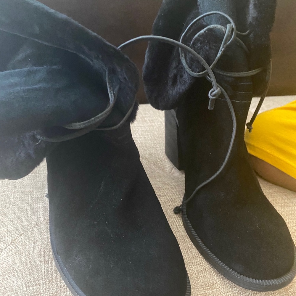 Boots - Picture 5 of 6